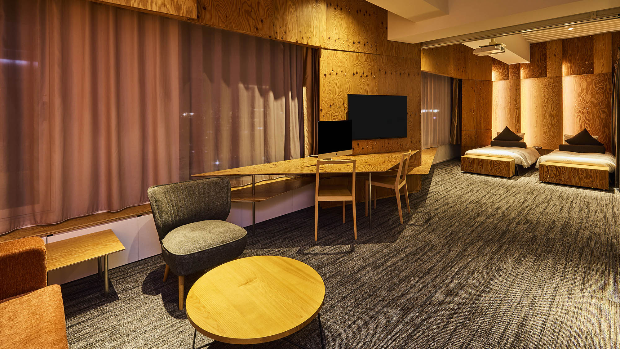 ライブラリースイート｜読書家のためのプライベートな書斎をイメージした空間です。