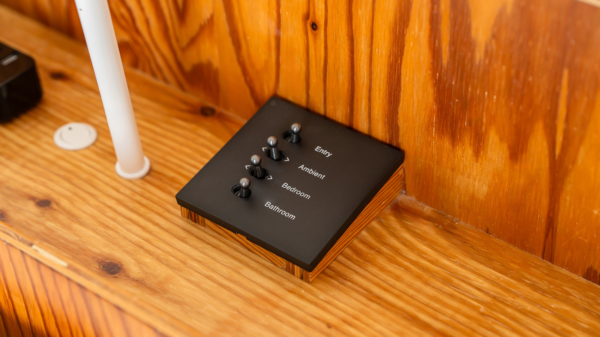 スーペリアセミダブル／スタンダードセミダブル｜客室内イメージ