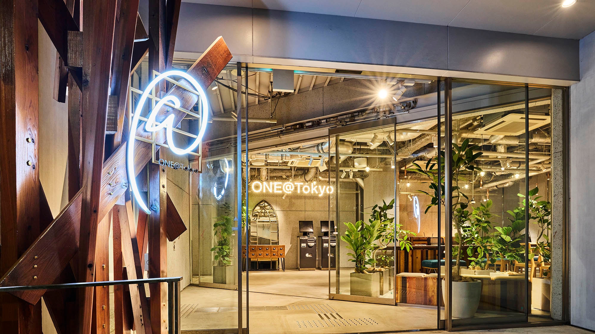 ＯＮＥ＠Ｔｏｋｙｏ　ｂｙ　ｉｎｓｏｍｎｉａ