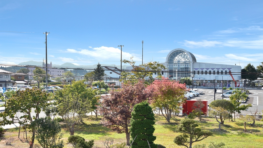 当館から徒歩1分の阿武隈急行線角田駅