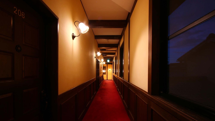 【ホテル蔵】開国時代の日本ならではの洋館建築の重厚感を感じられる