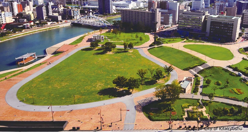 勝山公園広場