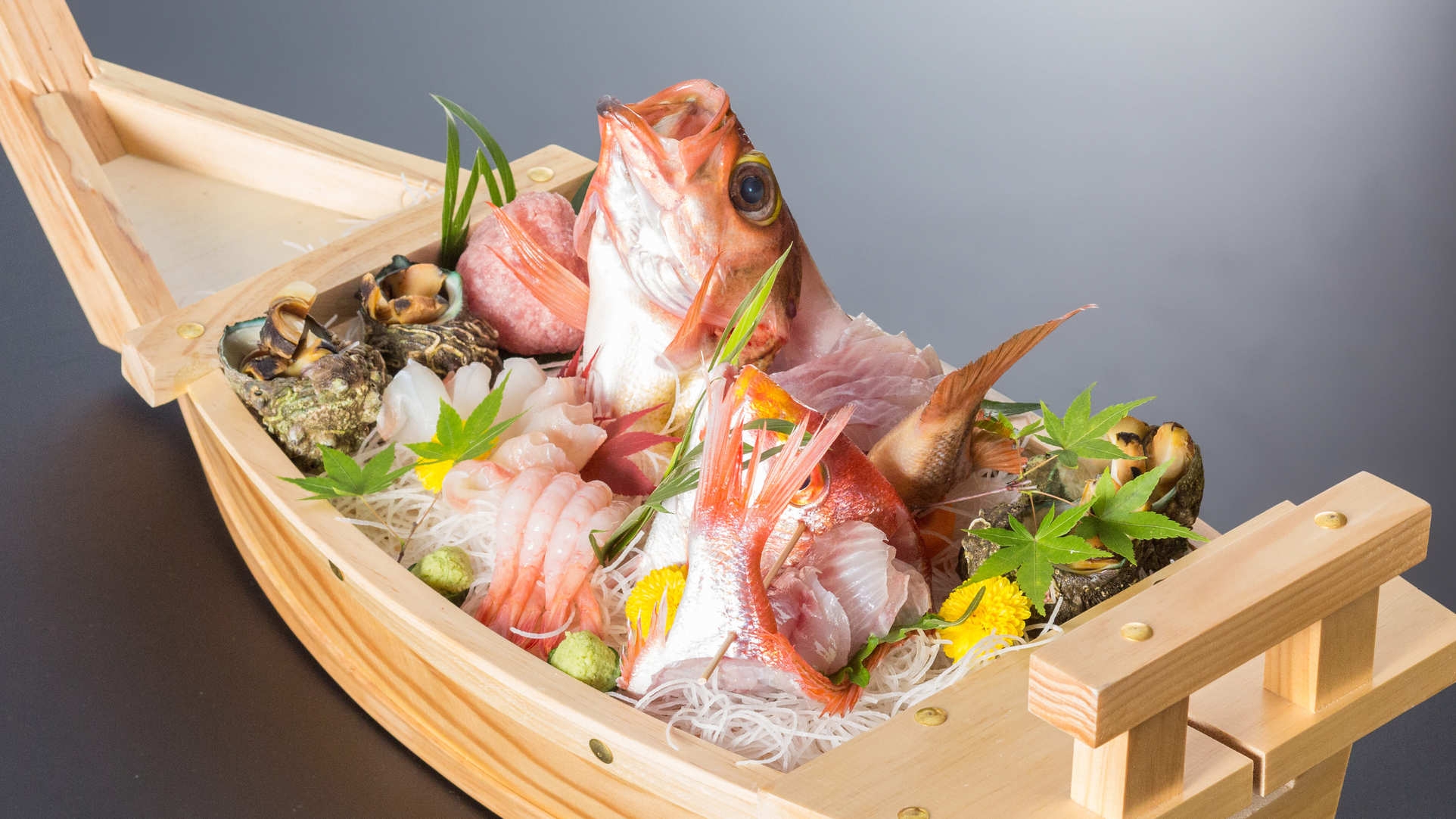 【朝・夕食付】豪華船盛と釜炊コシヒカリ付の会席プラン　旬の味覚を心ゆくまで