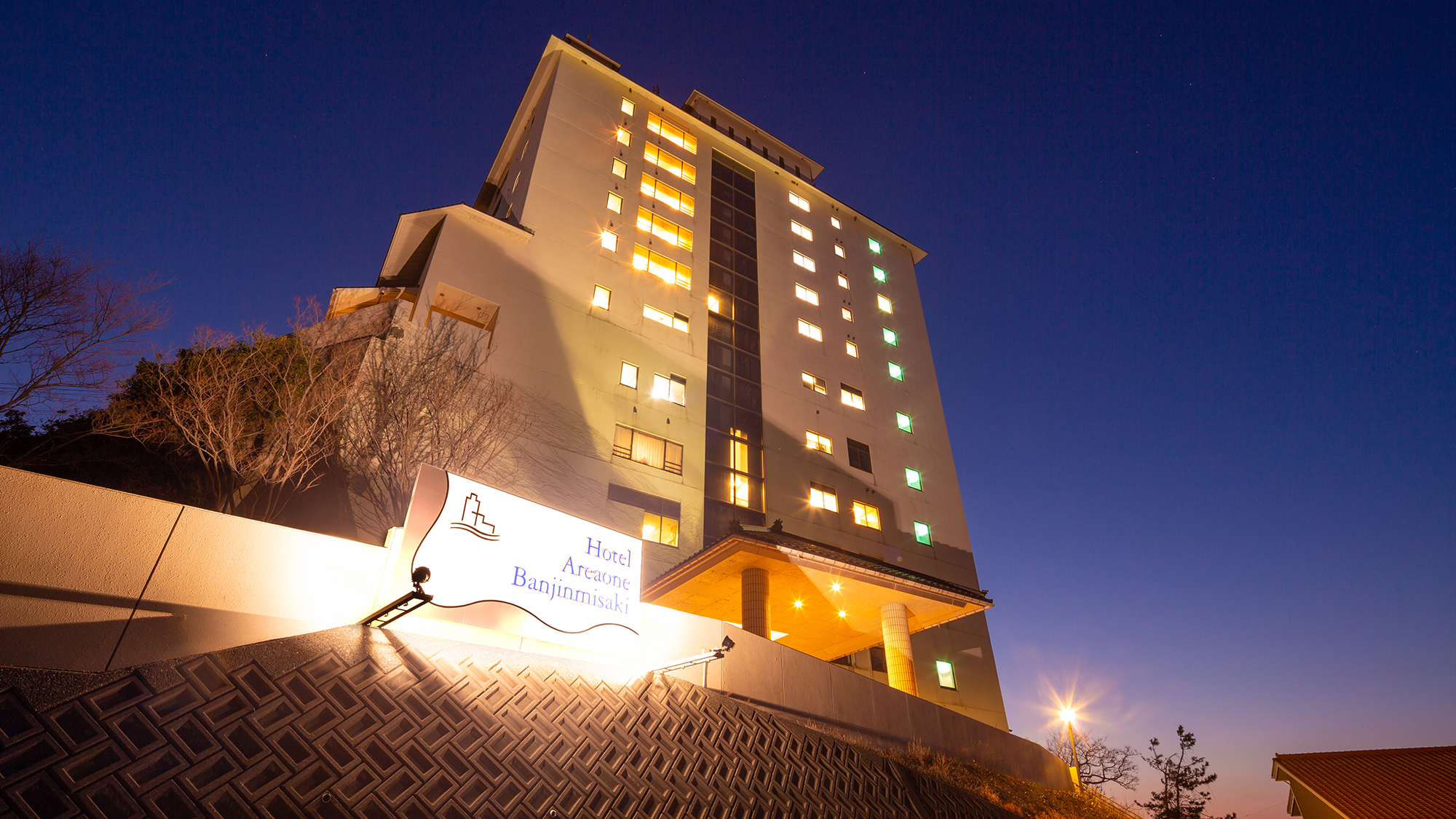 ホテルイメージ【夜間外観】