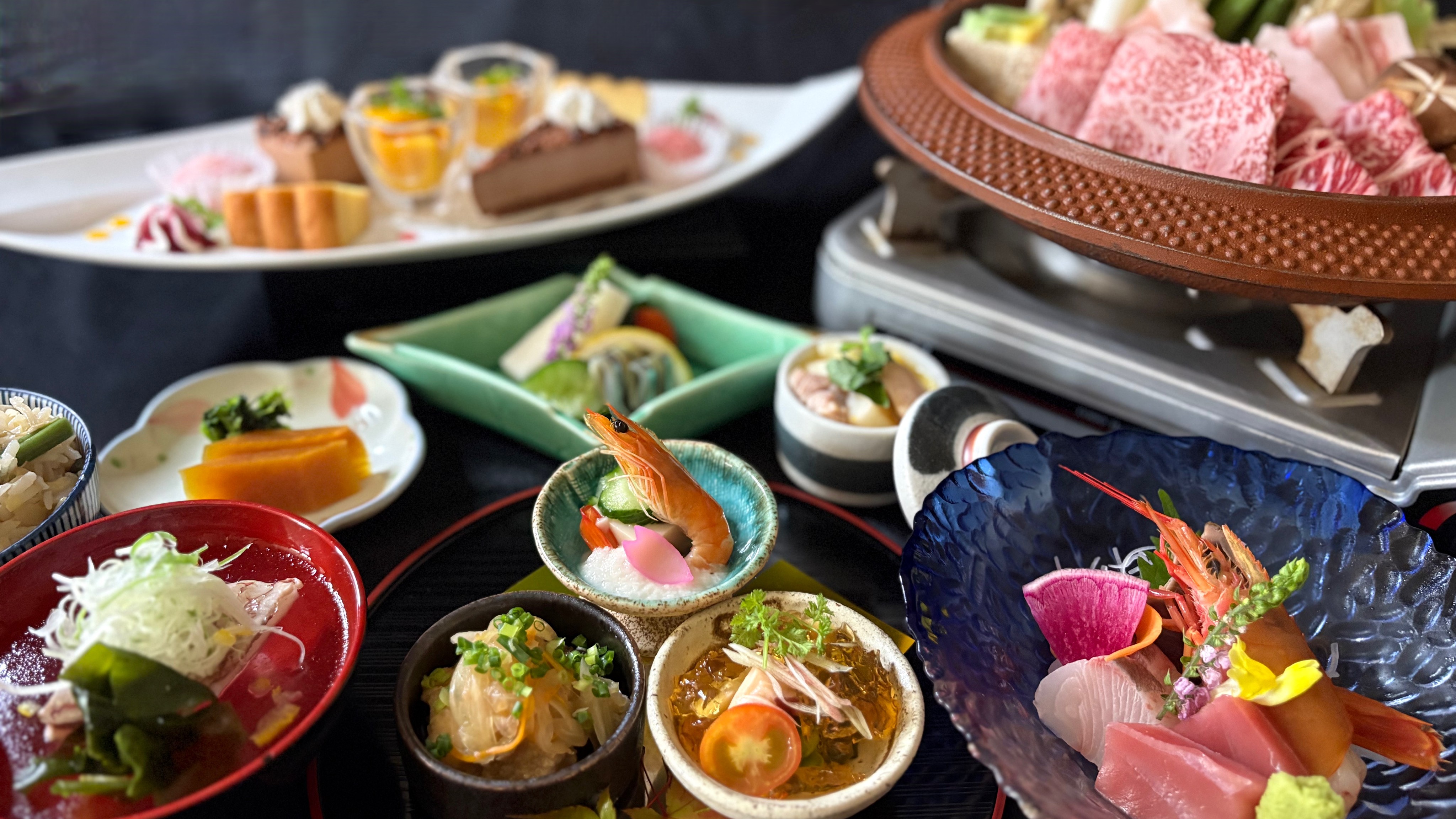 鹿児島黒牛と鹿児島黒豚の2種すき焼き会席 (一例)