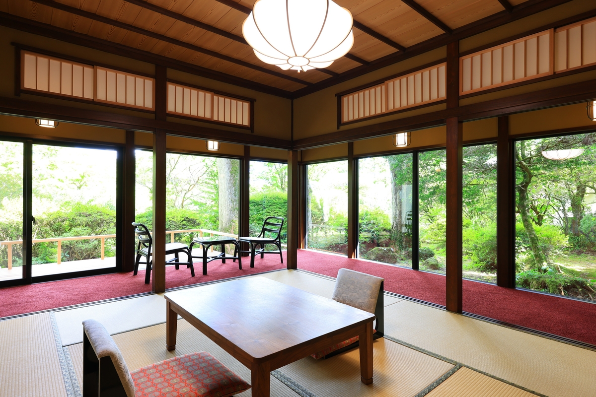 箱根芦之湯 松坂屋本店(部屋(ベッドルーム))