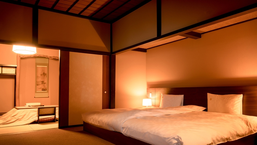 米躑躅の寝室と本間