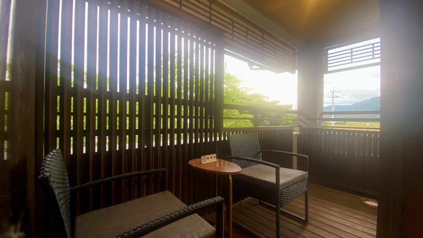 阿蘇の間ウッドデッキ
