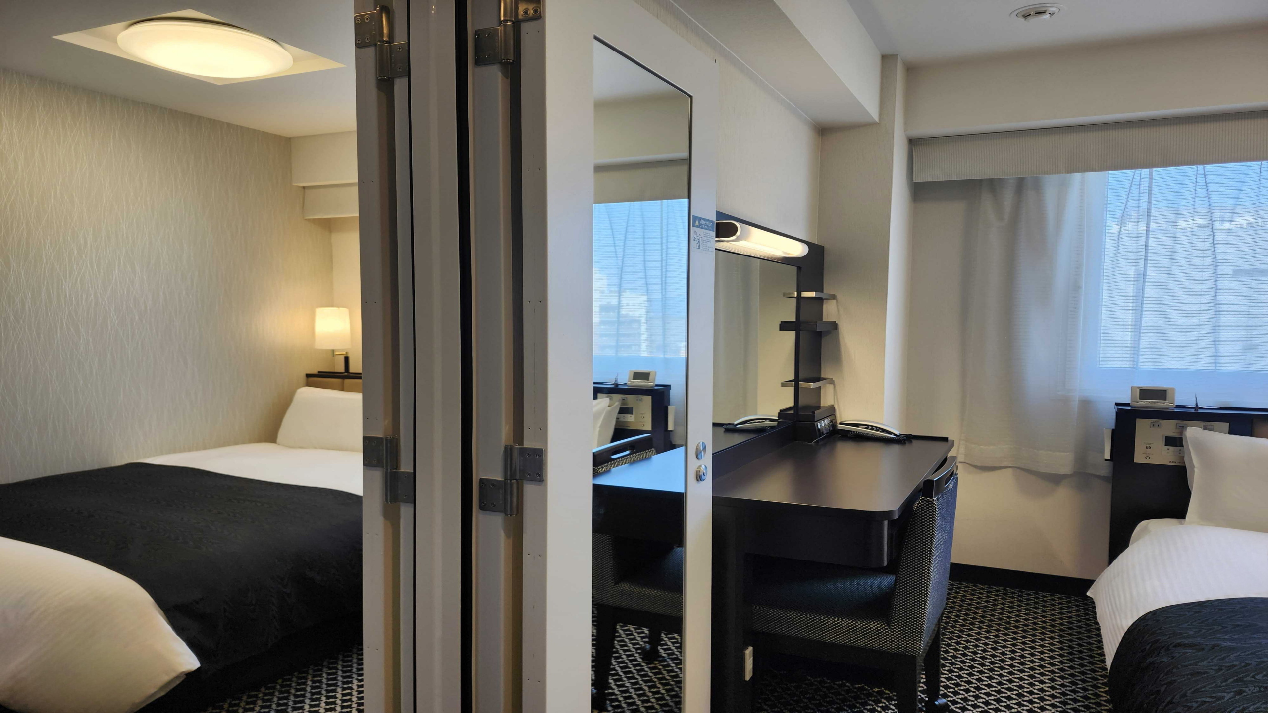 コネクティングルーム