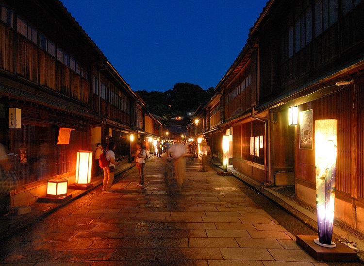 観光 / ひがし茶屋街　夜