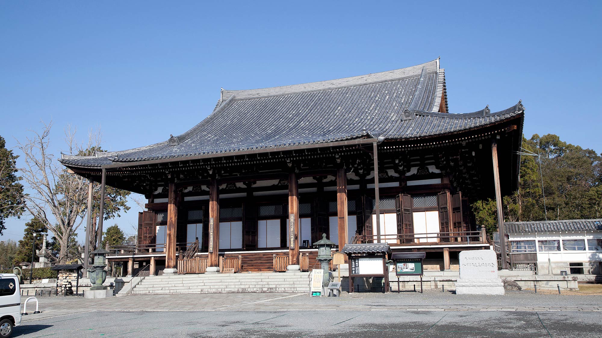 ・黒谷金戒光明寺：京都の紅葉＆“夕暮れ”名所