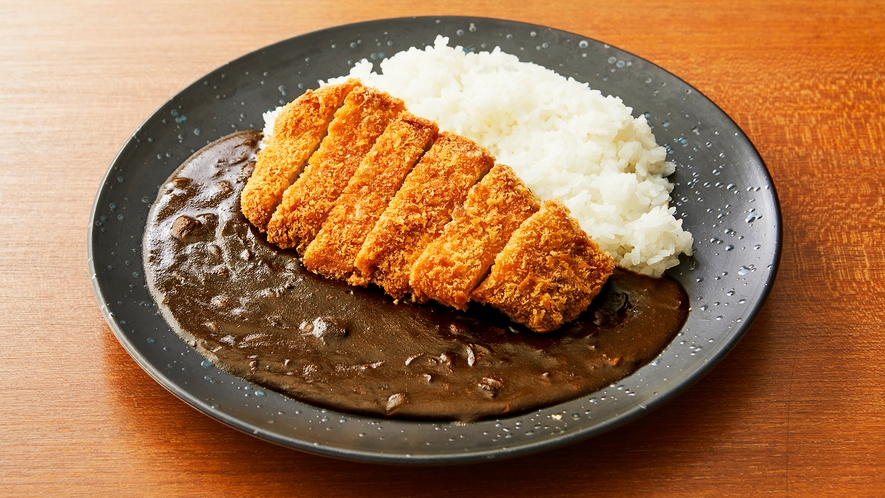 ☆岡山県産ピーチ豚カツカレー