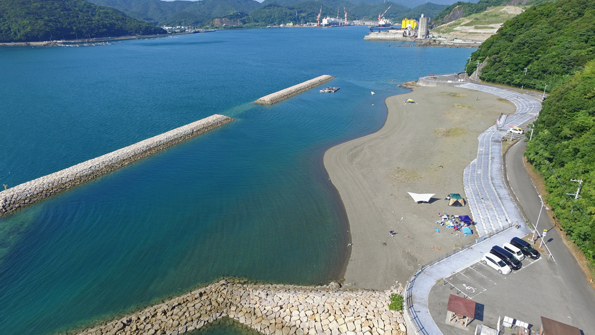 民宿はまよしの目の前に広がる広大な海
