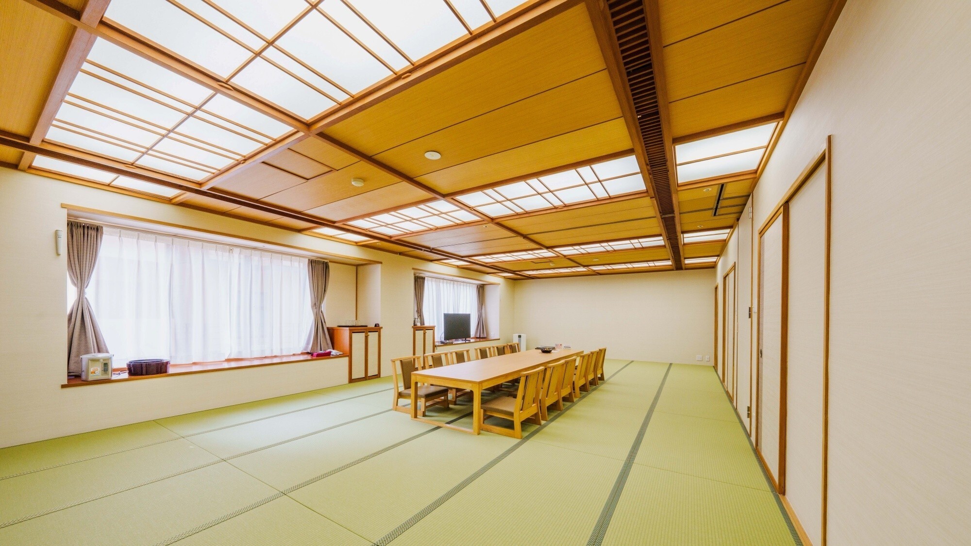 ■本館特別和室(32畳アウトバス）