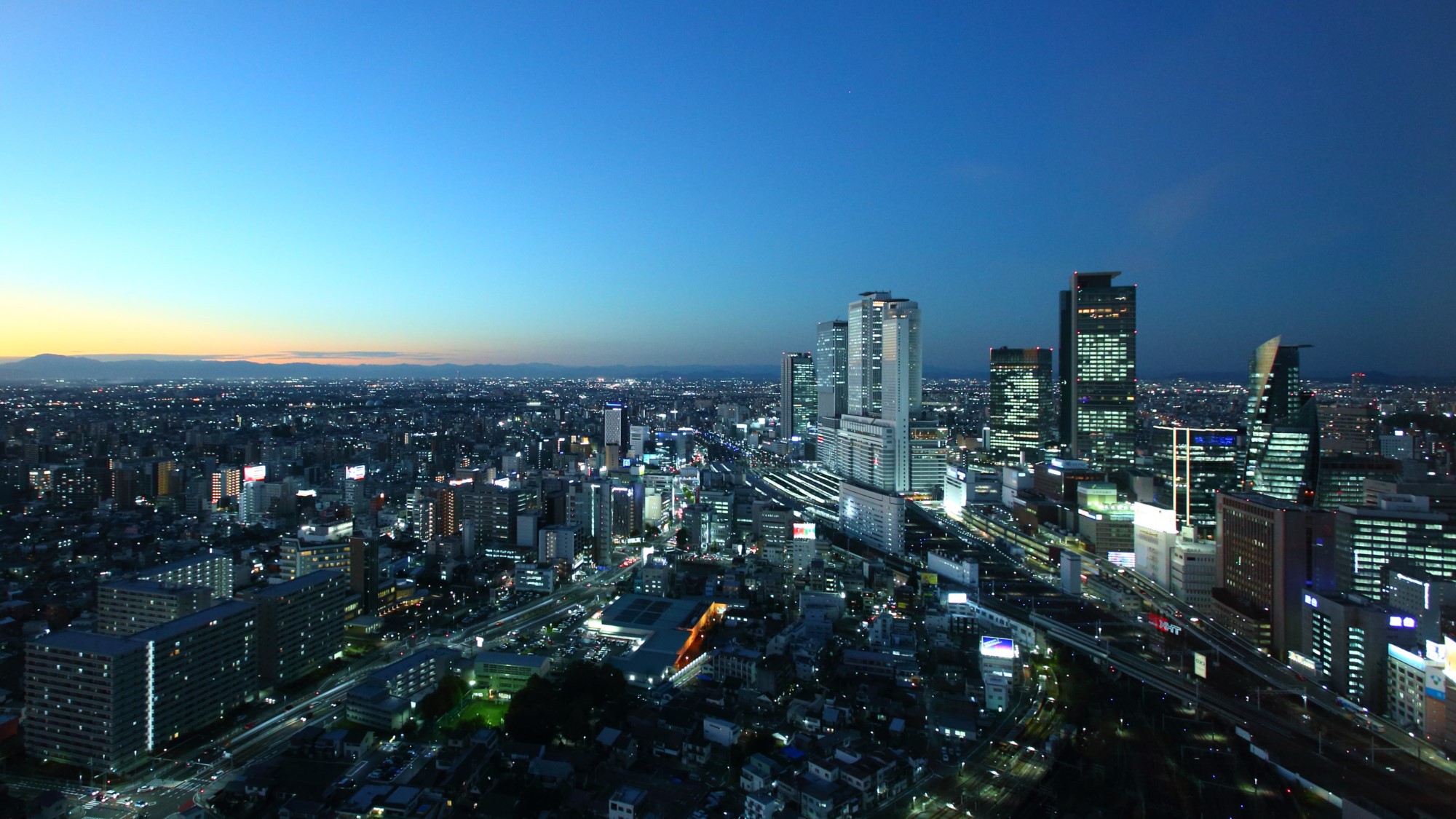 ホテルからの眺望　名古屋ステーションビュー