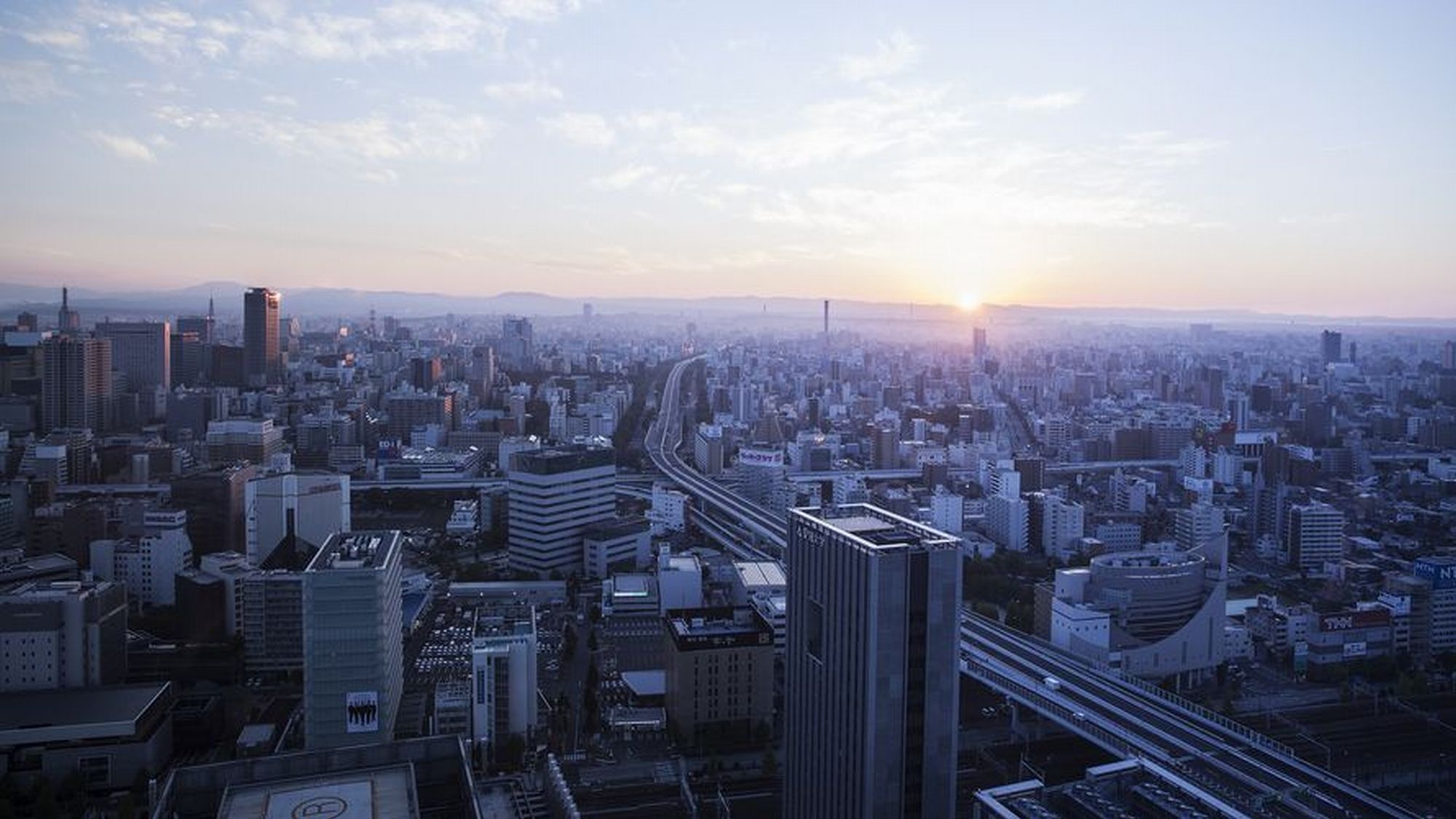 名古屋プリンスホテル スカイタワー 大晦日 初日の出が見えるお部屋確約 夕朝食と年越しそば付き 夕食19時30分 楽天トラベル