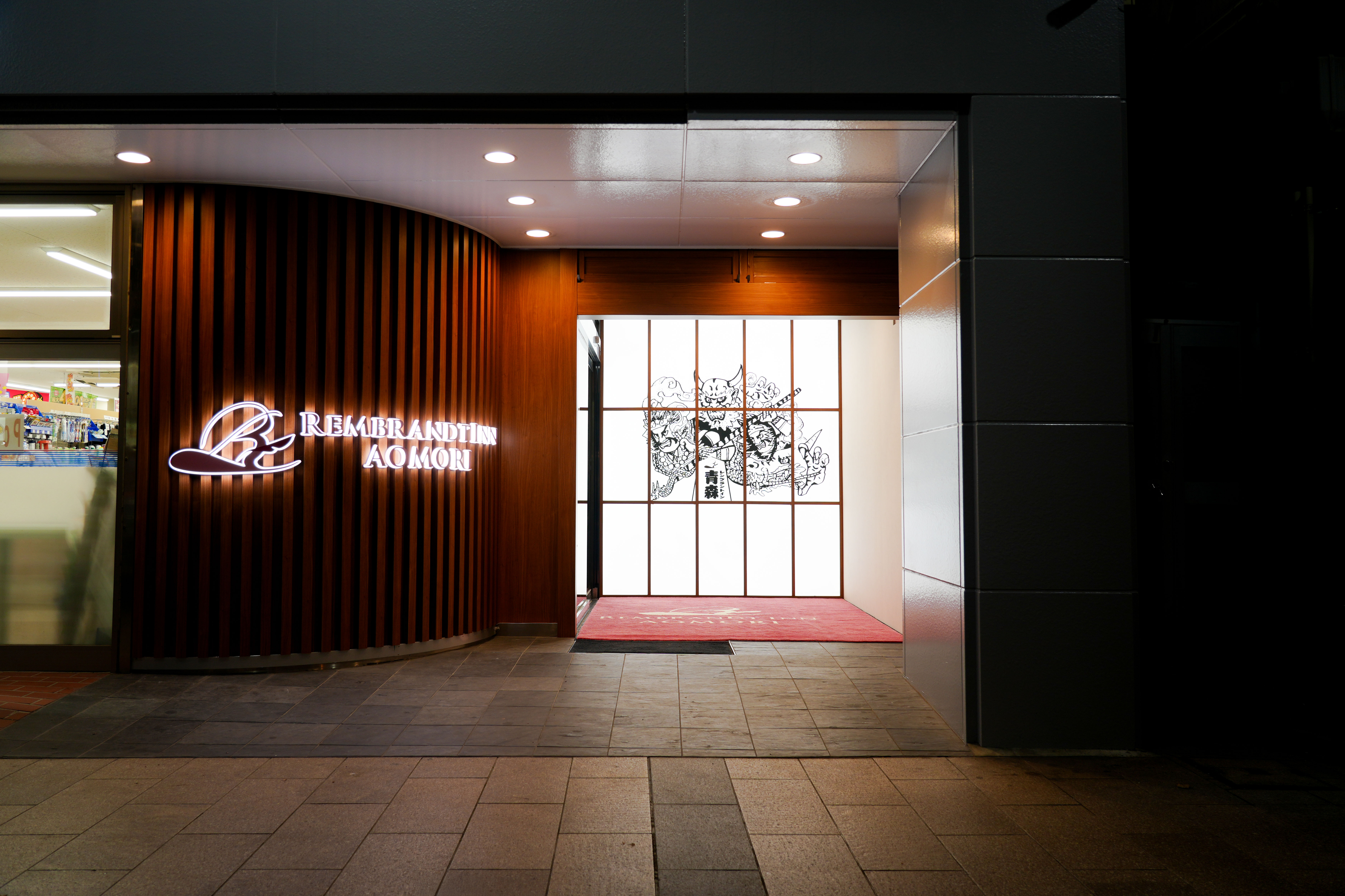 1Fエントランス