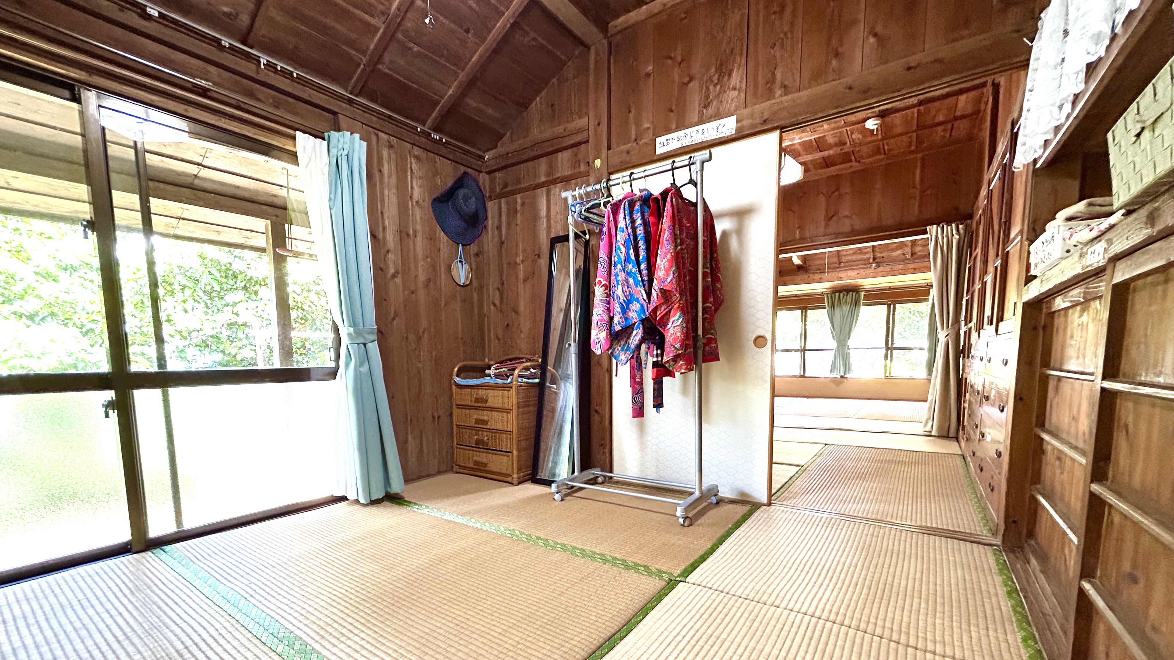 寝室③