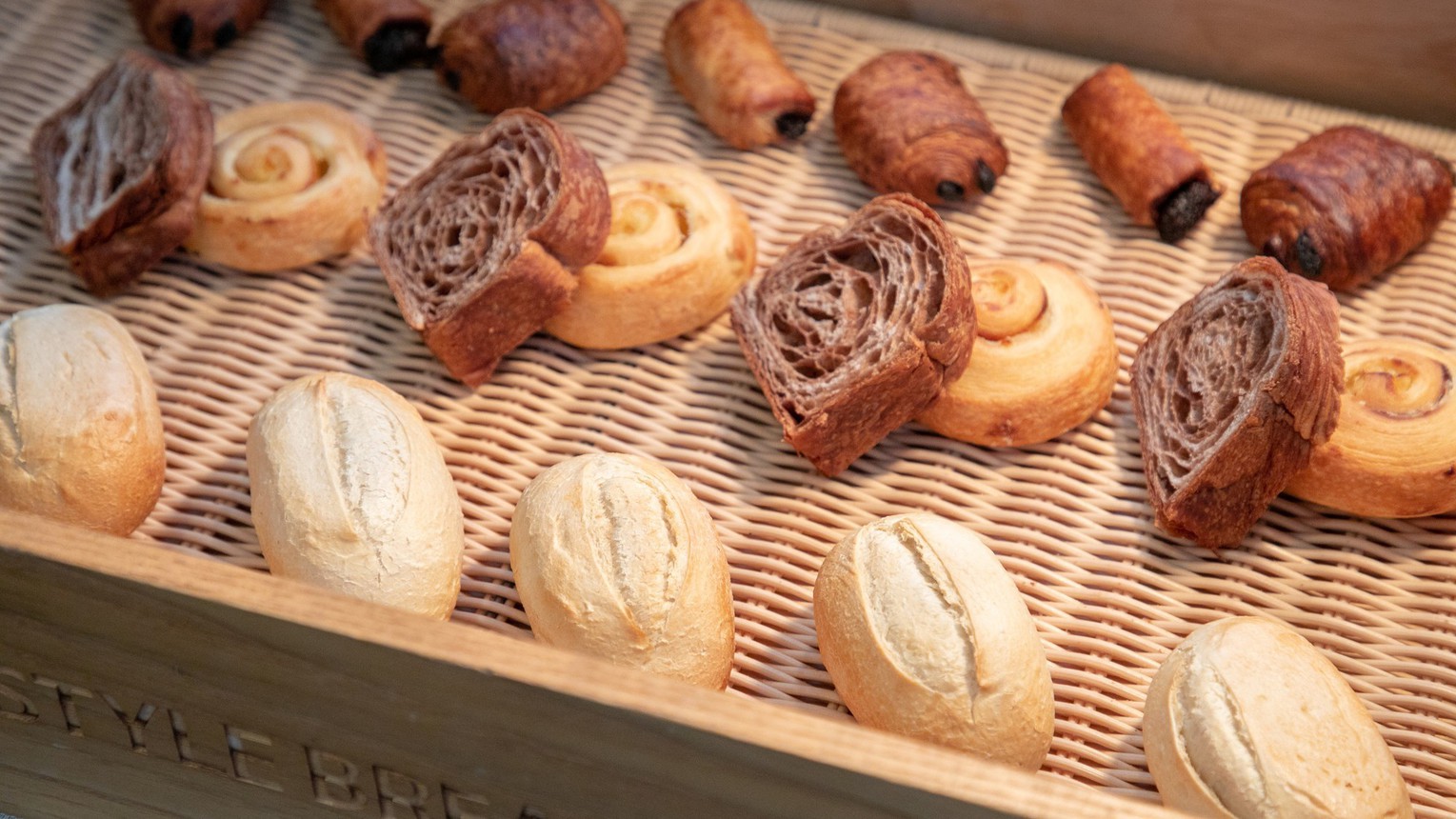 【期間限定】１７以降のチェックインでお得なご宿泊　サラダバー付き