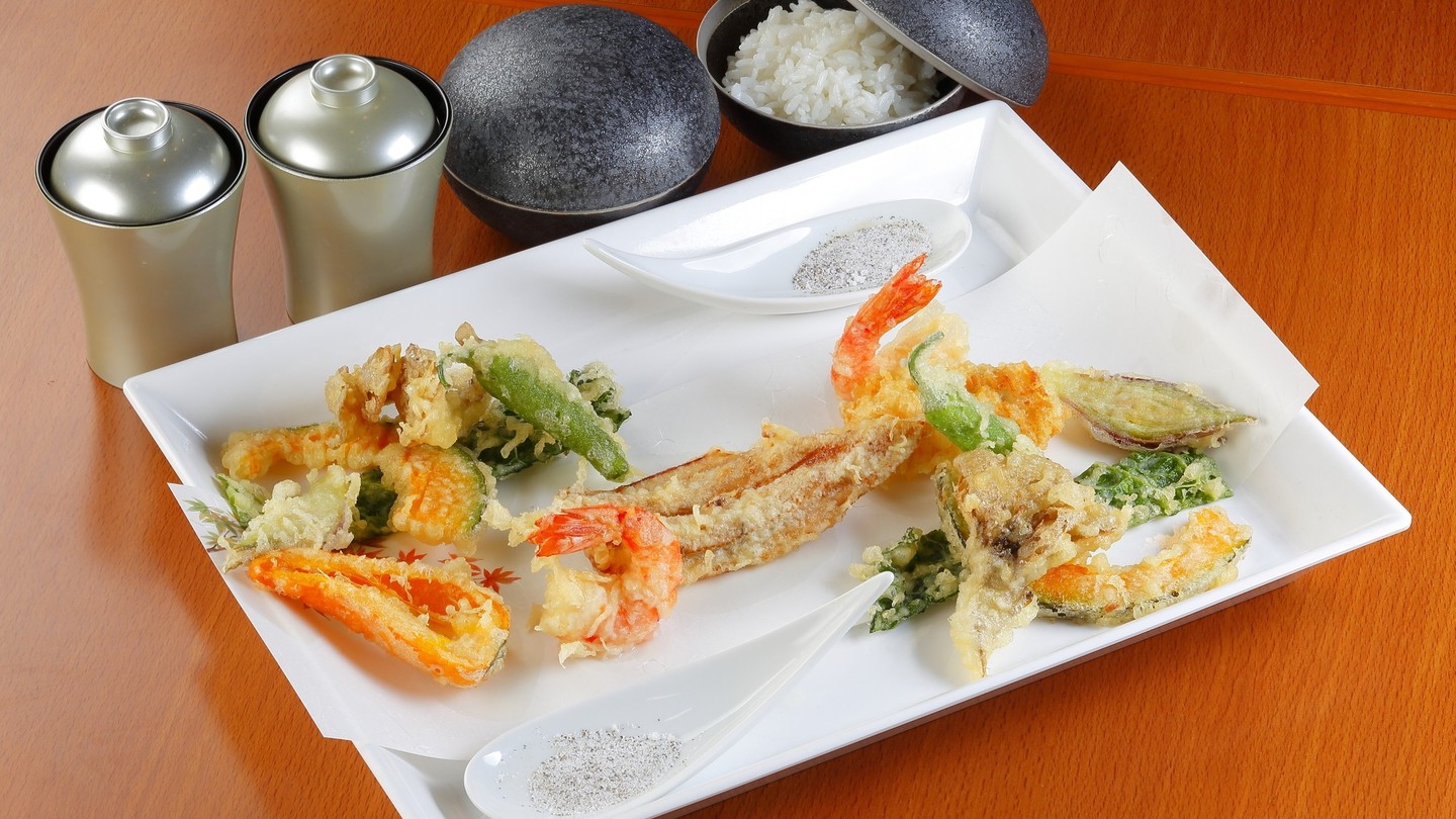 【年末年始】ゆく年くる年華やぎ美食ステイ〜おせち薫る朝食と選べる夕食〜