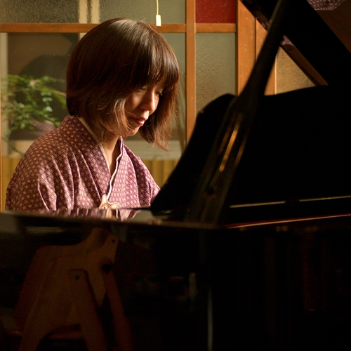 女将のピアノ演奏が聴けるかもしれません♪