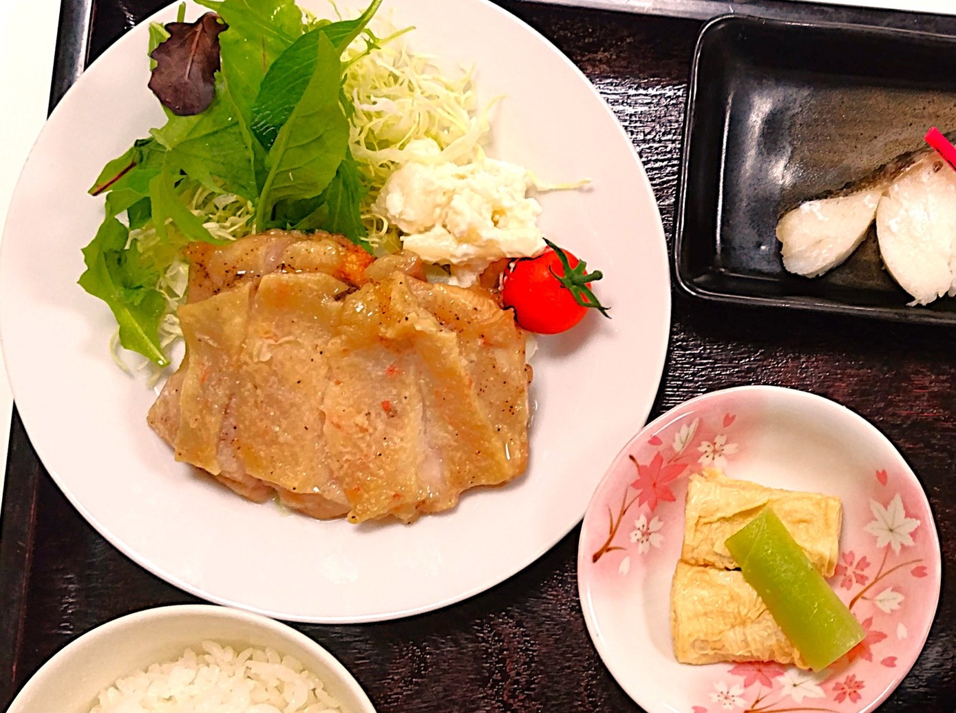 【２食付プラン】◆ビジネスマン応援(^O^)／セール！！料理長自慢の日替わり定食♪
