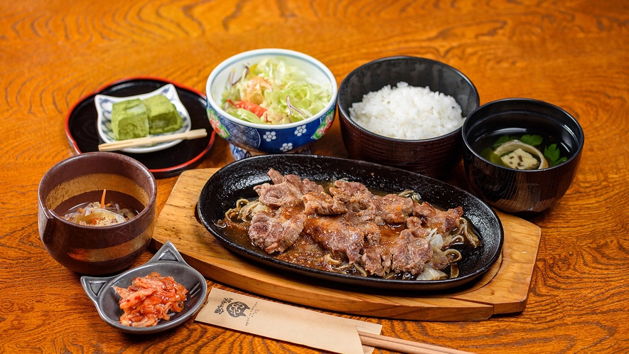 夕食：『焼肉定食』