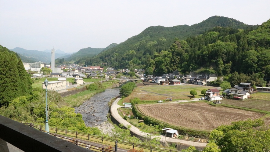 *【景色】宿泊棟からの景色です。豊かな自然に心が和みます。