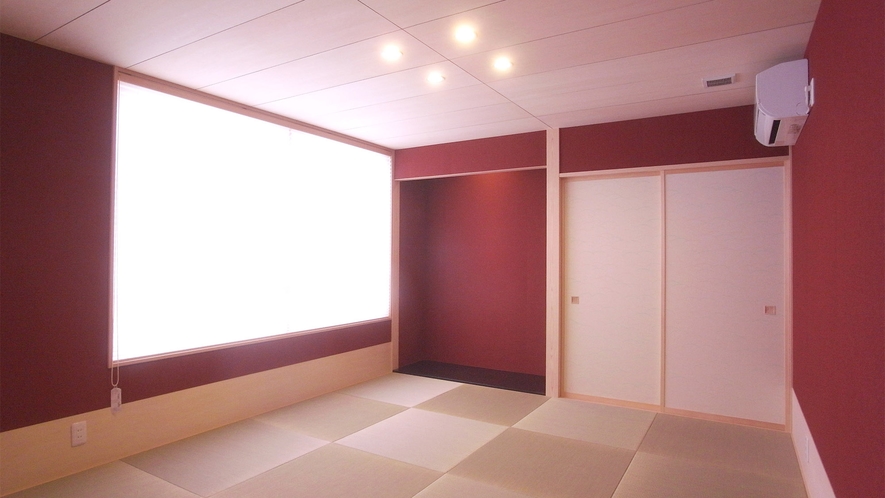 ・朱の間（和室）/金沢の文化を感じられる畳のお部屋でお寛ぎください。