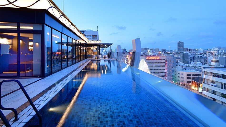 【ナイトプール入場特典付】映えナイトシースループール＆トロピカルドリンク1杯付！【2名〜】（素泊）