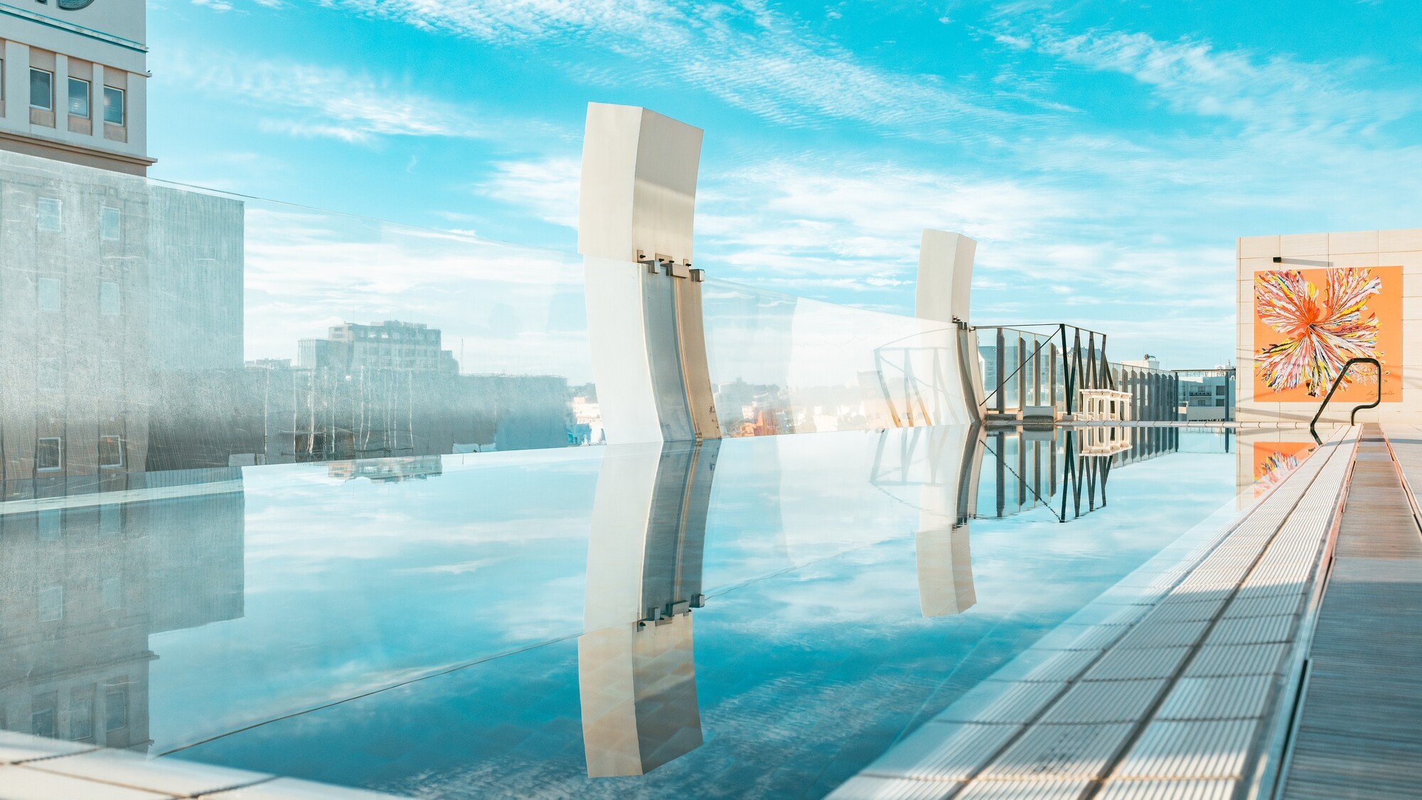 まるで空に浮かんでいるような開放感を味わえます