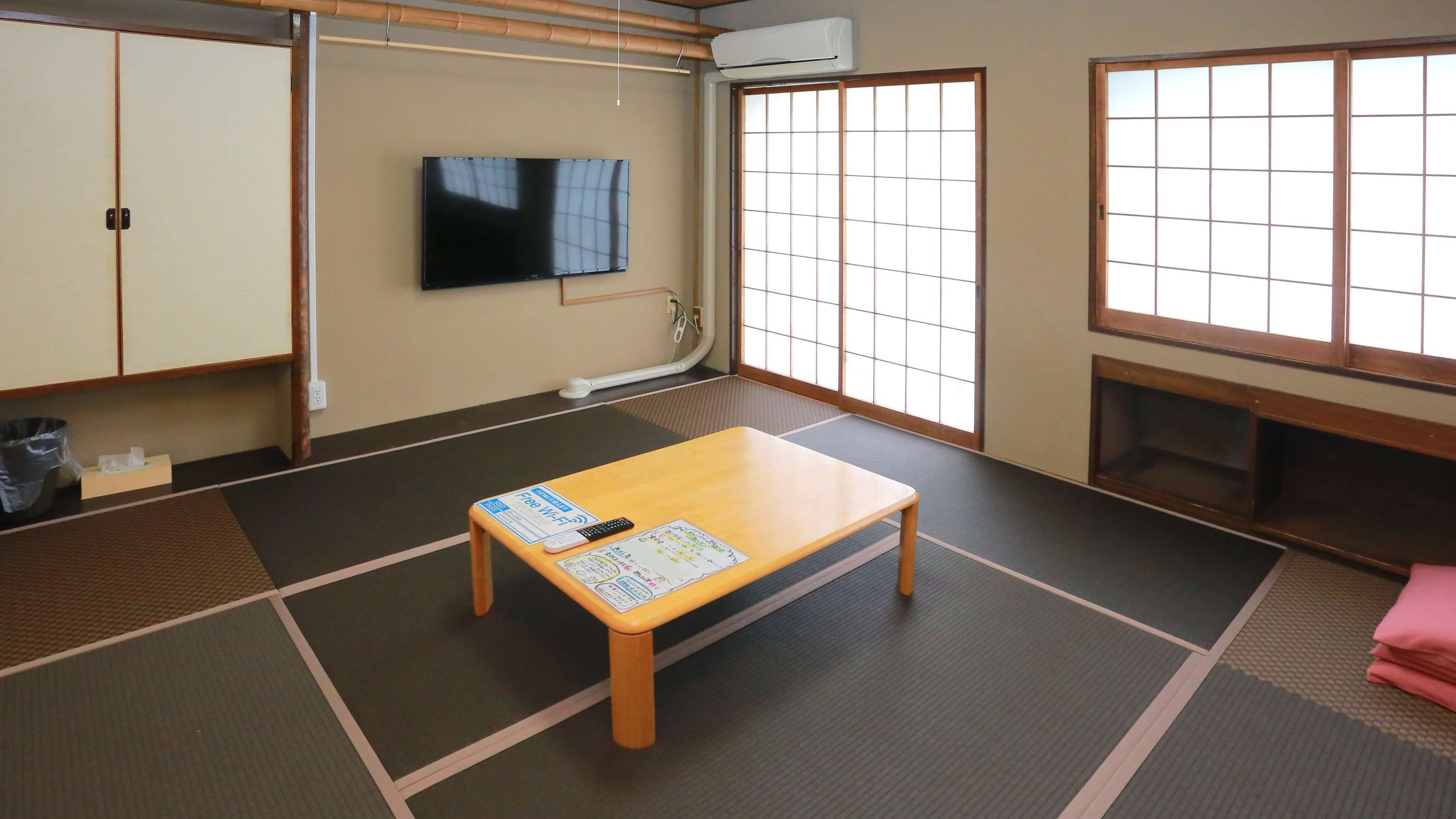 【禁煙】和室４名様まで（バス・トイレなし）50インチTV