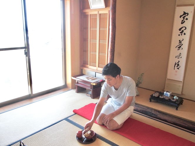 【島体験】海の見えるお寺でお茶体験