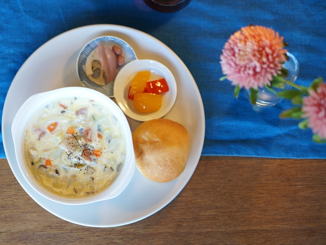 【朝食】志賀島の海鮮たっぷりクラムチャウダー