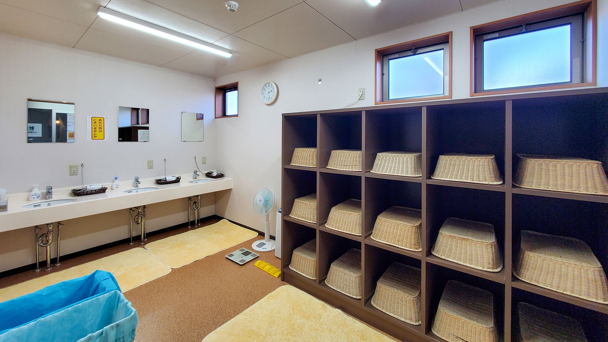 #脱衣所　男性大浴場