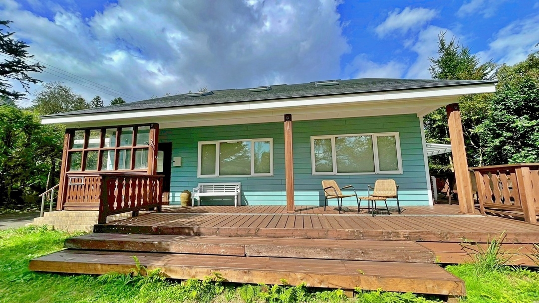 カラオケ・ビリヤード・BBQ！自然と遊びを満喫できる貸別荘。たびの邸宅七日原ヒルズ