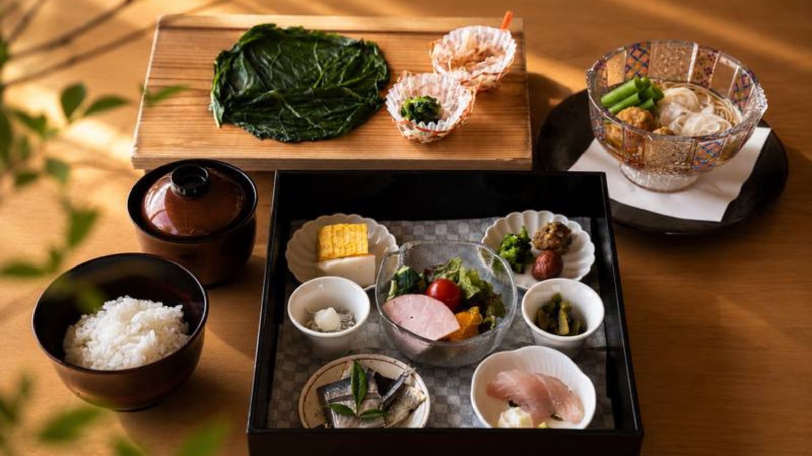 【人気No1プラン／グループ特典】3名以上で嬉しいドリンク付！生まぐろと熊野牛の2食旅＜熊野会席＞