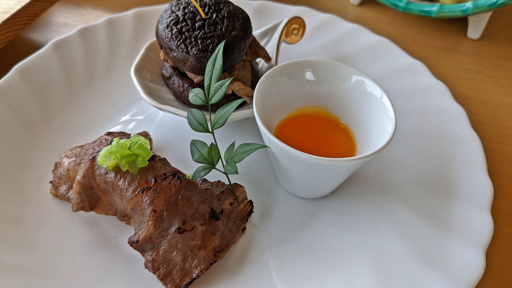 【楽天スーパーSALE】10％OFF【熊野牛ステーキ】ブランド熊野牛をステーキと炙り寿司で♪