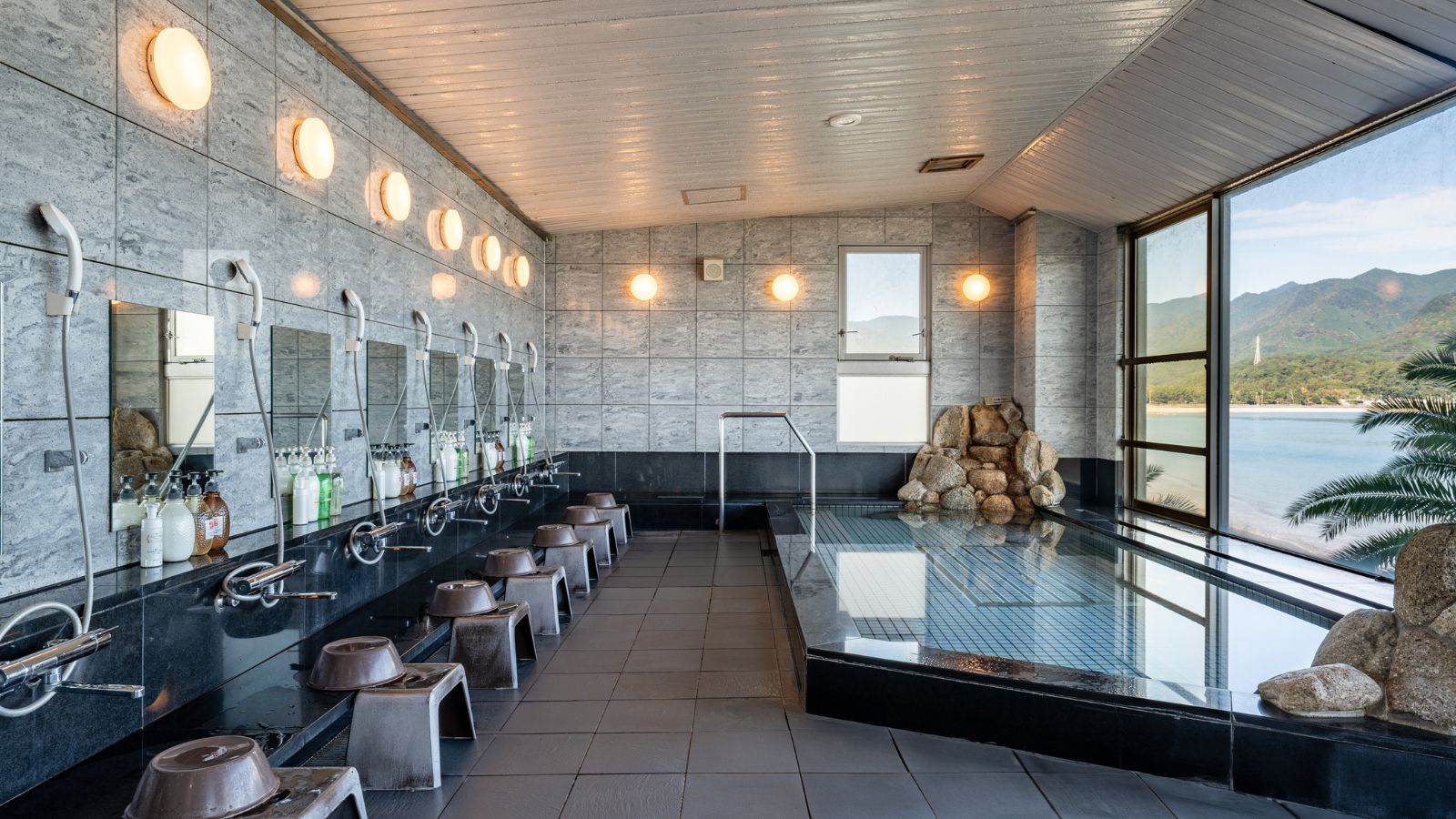 大浴場：男風呂「熊野灘の湯」