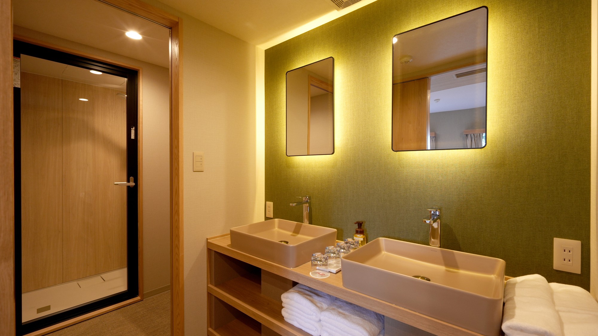 デラックスルーム