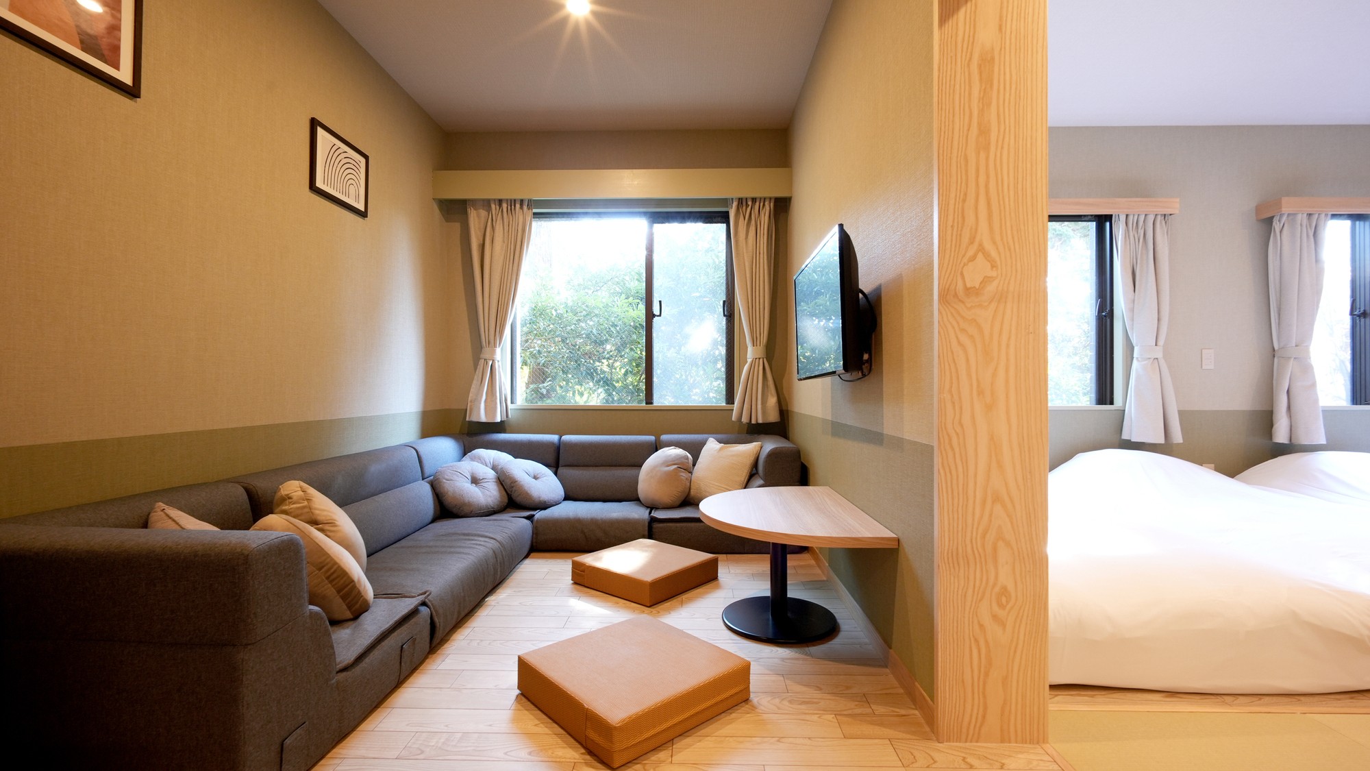 デラックスルーム