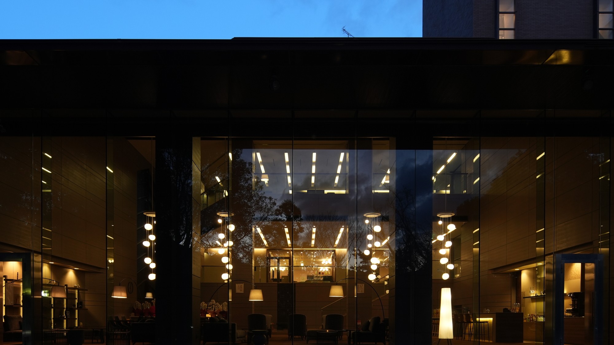 メインラウンジ