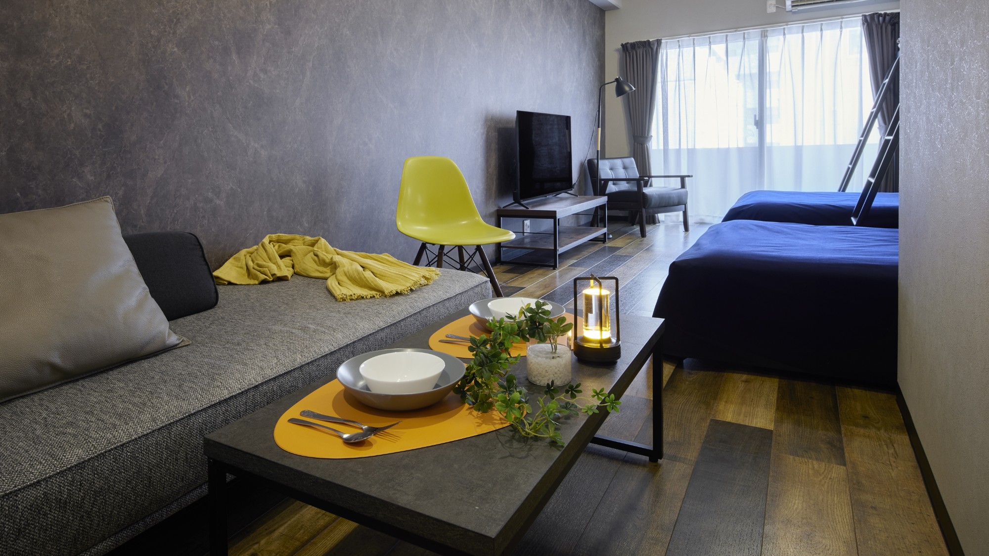 Moderate Family Loft Bedroom モデレートファミリーロフトベッドルーム