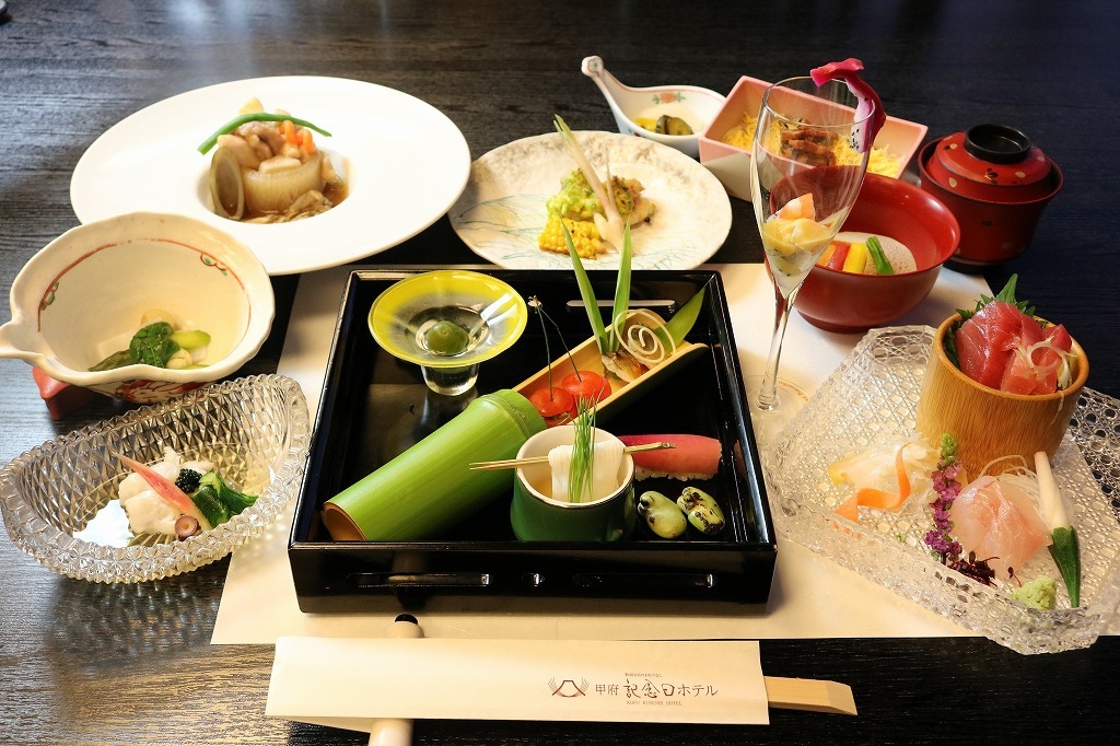 【スタンダードプラン】◆夕朝食付◆絶品日本料理に舌鼓♪ 〜信玄の湯 湯村温泉〜無料駐車場完備