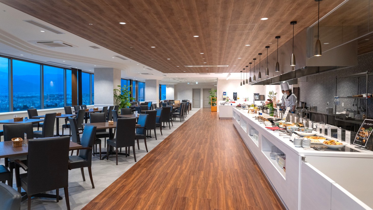 【本格バイキング】ライブキッチン体験！ホテルの贅沢バイキング〜新しい食べる楽しみをご提案〜１泊２食付