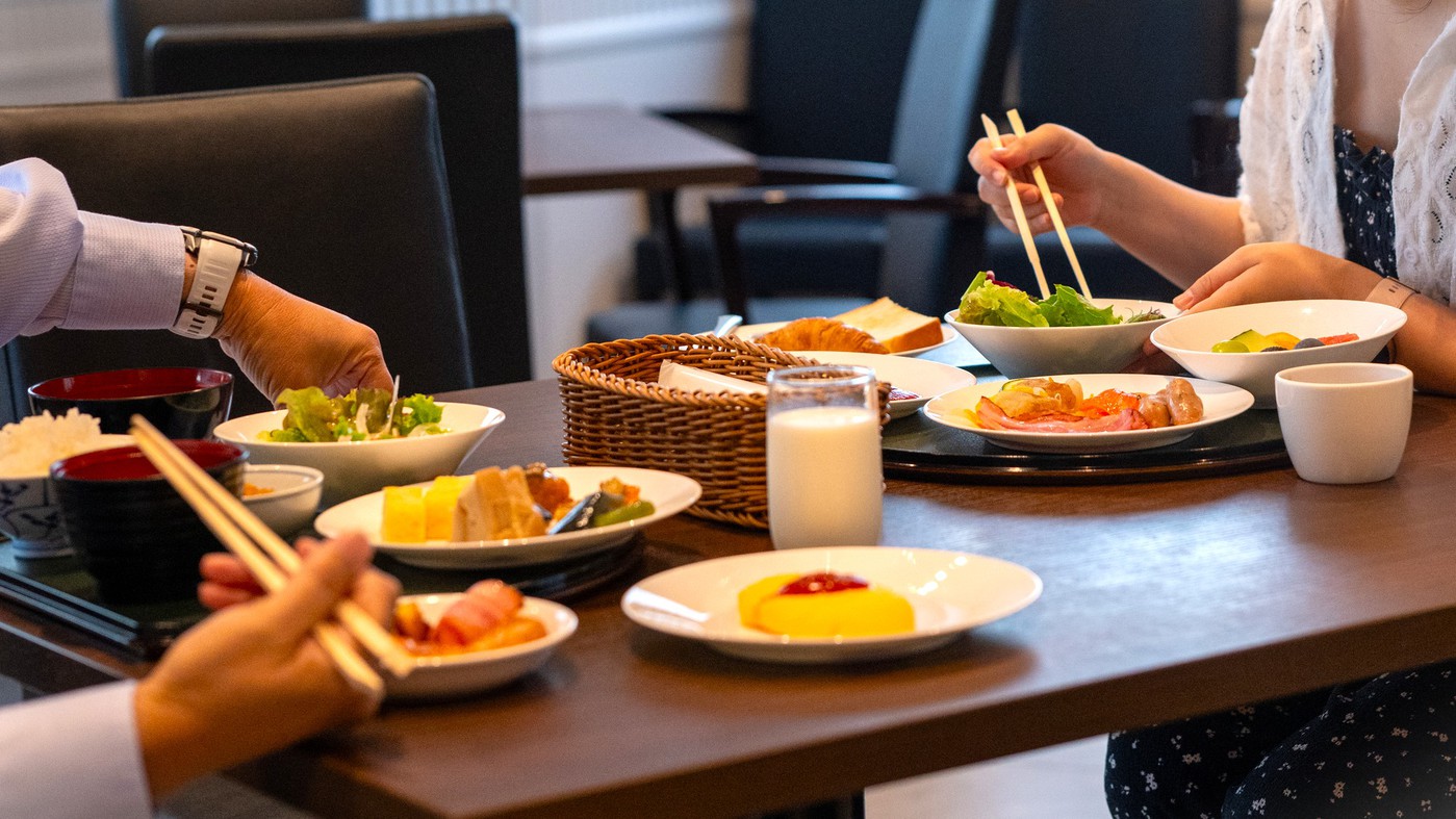 朝食はシェフ自信作♪ライブキッチンでふわとろの出来たてオムレツを【１泊朝食付】