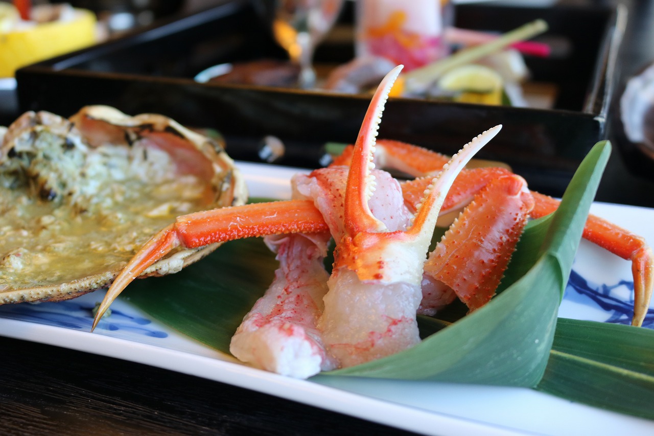 【漁港直送】★夕食：和食Special会席《海なし県で蟹づくし》冬の味覚を愉しむ★1泊2食付き