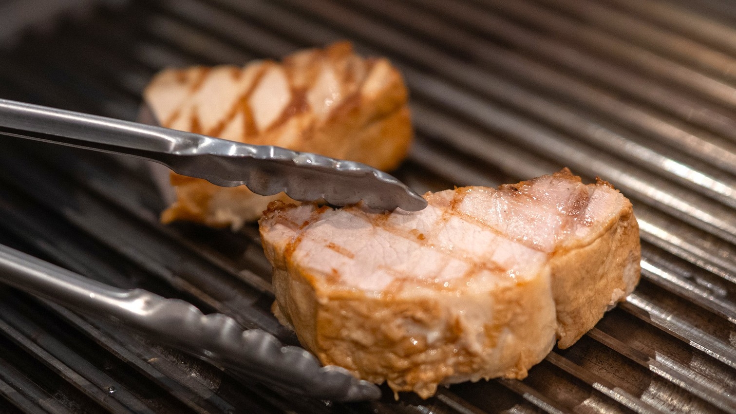 【本格バイキング】ライブキッチン体験！ホテルの贅沢バイキング〜新しい食べる楽しみをご提案〜１泊２食付