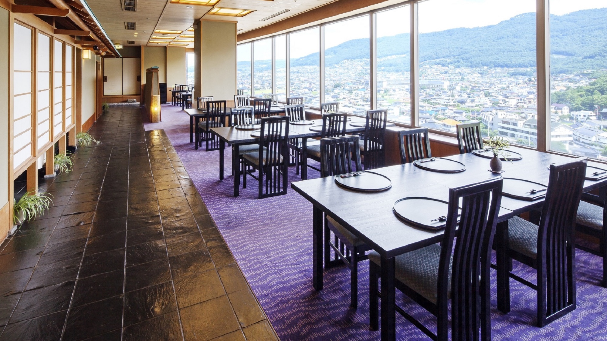 １３階 ◆日本料理レストラン 雲居  ◆