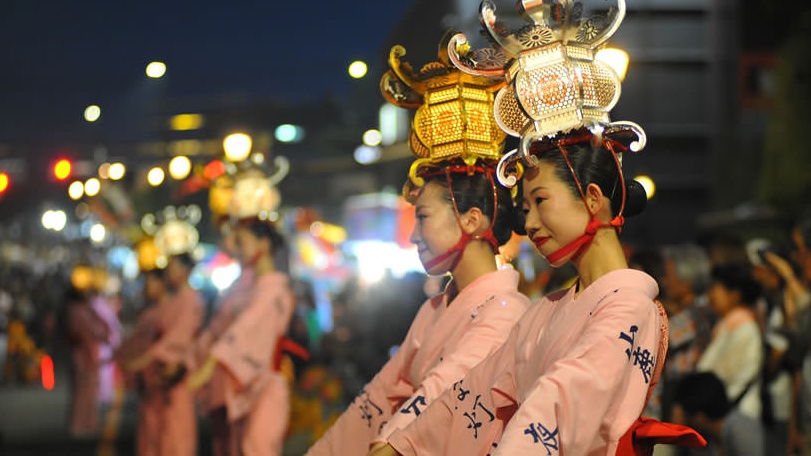 【山鹿灯篭まつり】流し灯篭踊り。